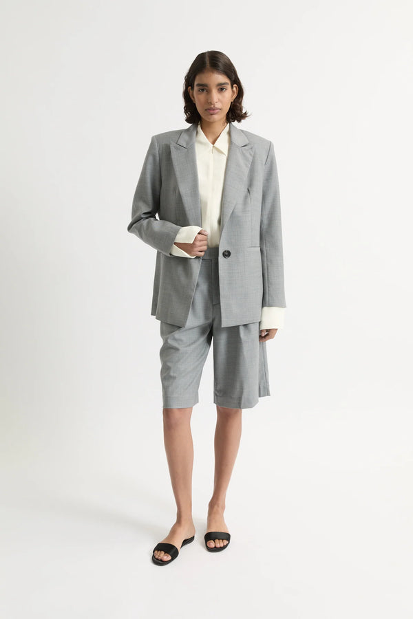 Ila Short Gray