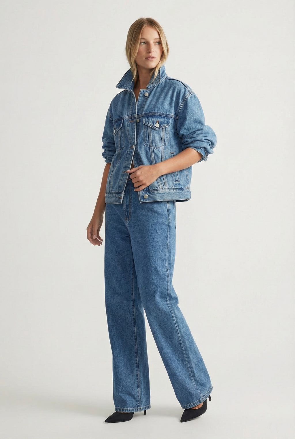Ariana Straight Leg Jean