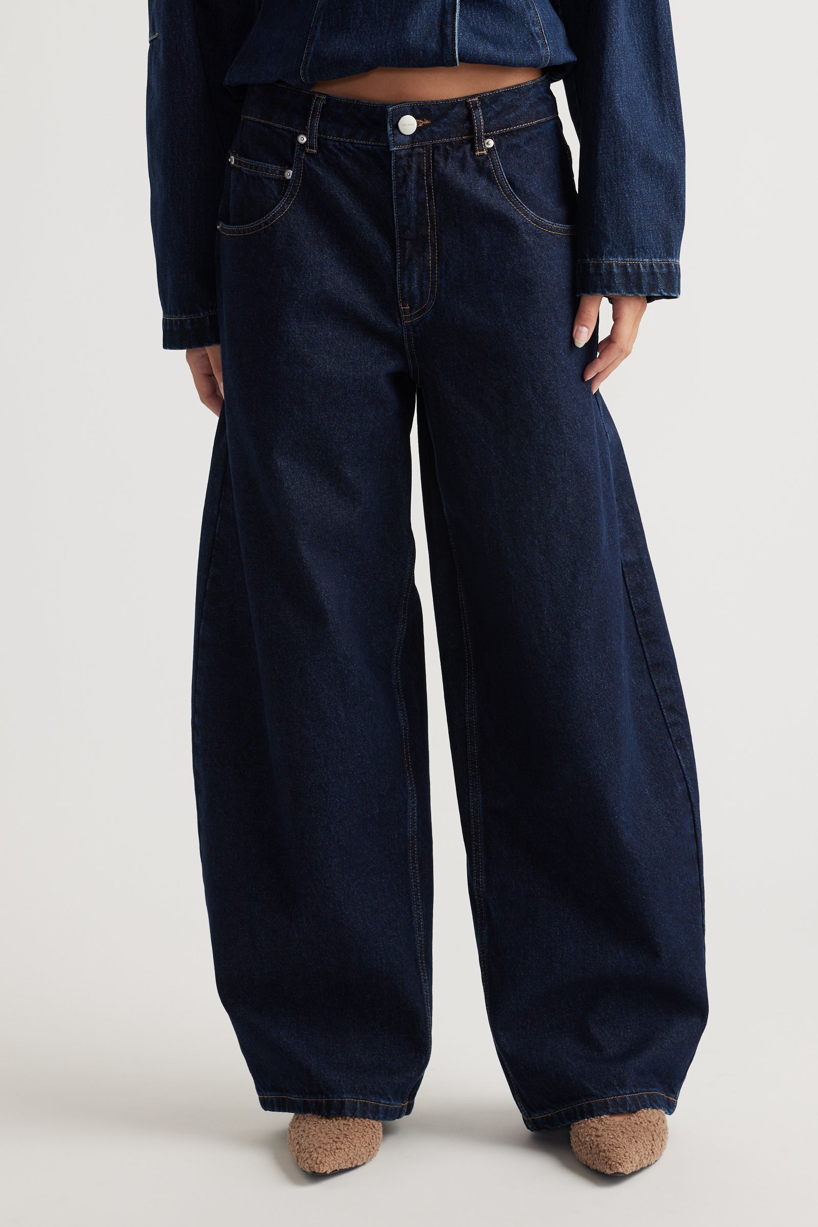 Daisy Horseshoe Jean