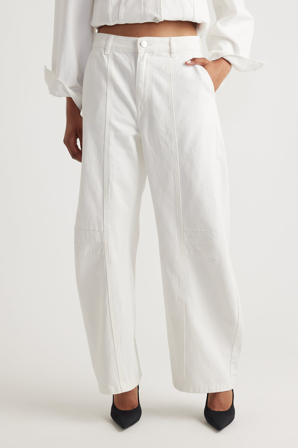 Amaya Barrel Leg Jean