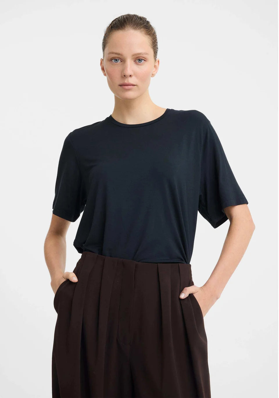 Liana Tee
