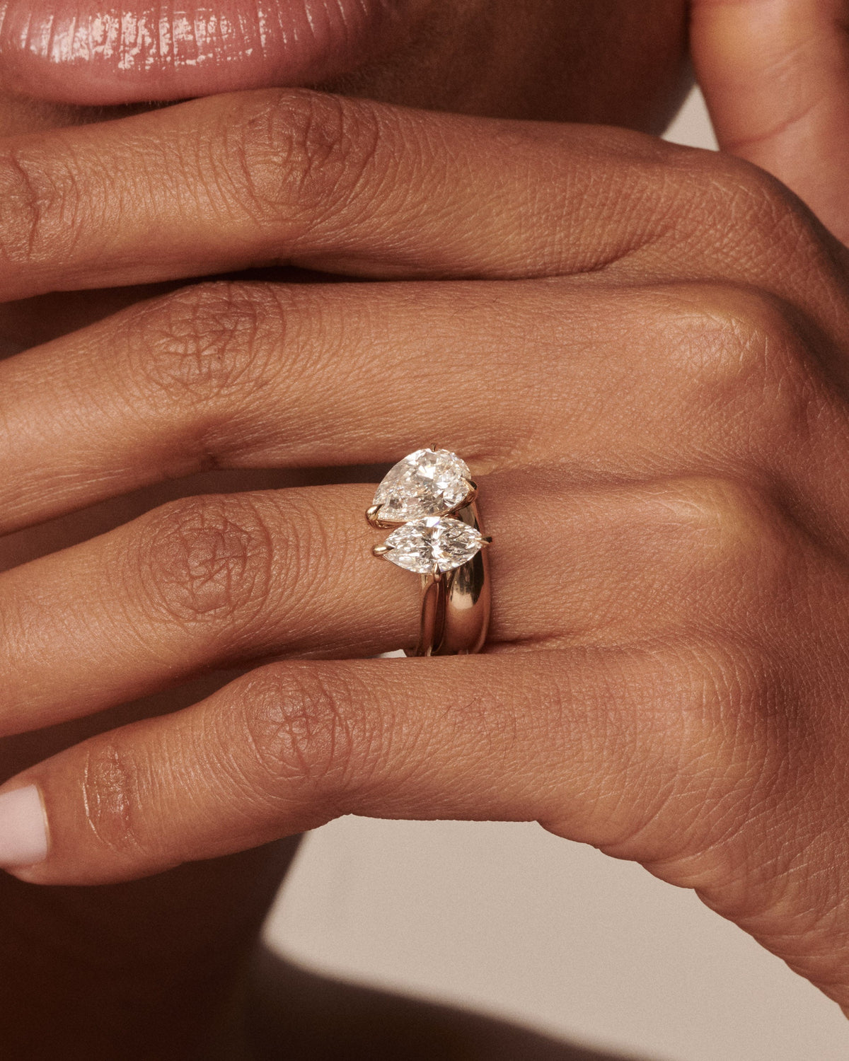[text overlay: 3.5ct Léa paired with the Dome Band]