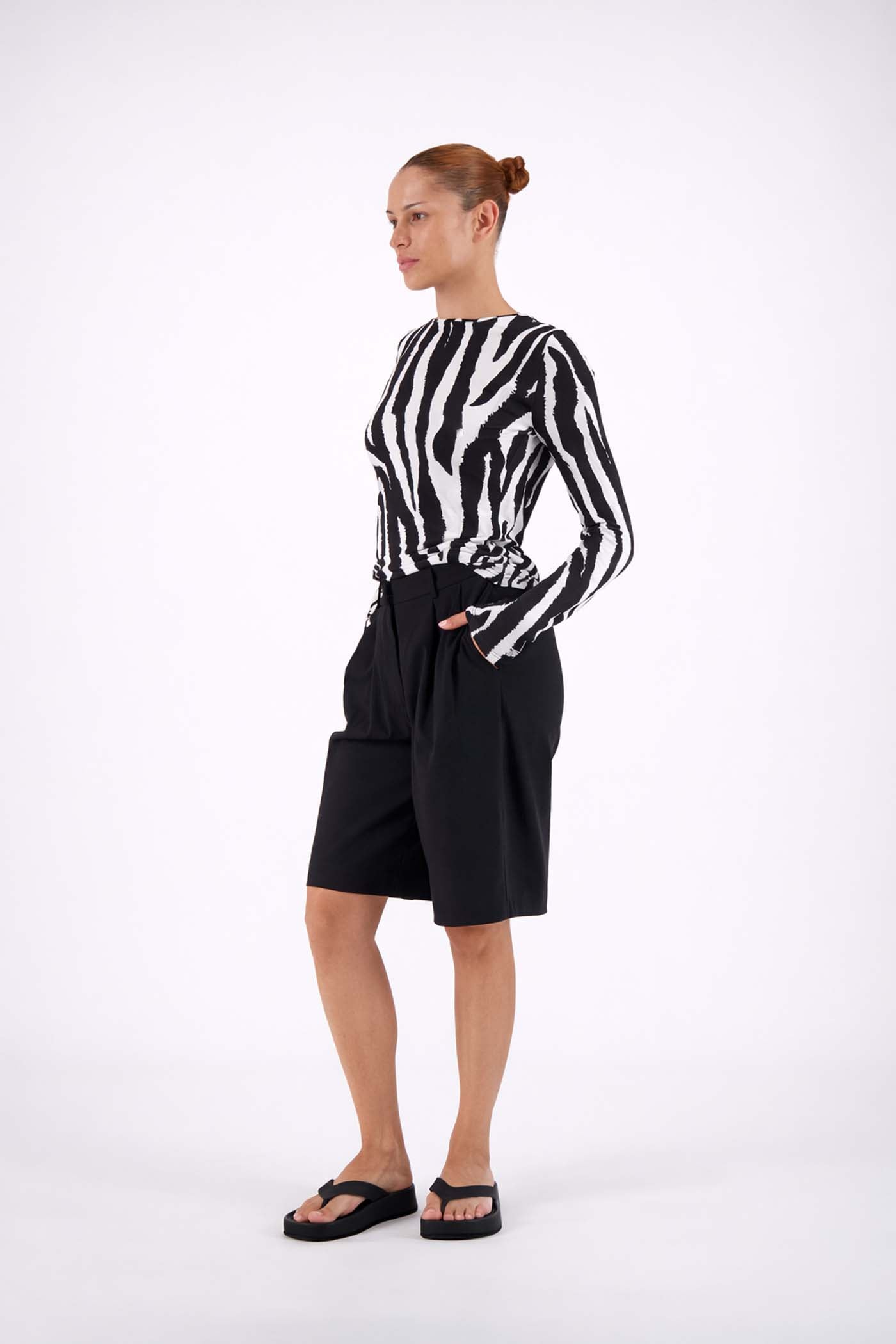 Estelle Bermuda Shorts Black