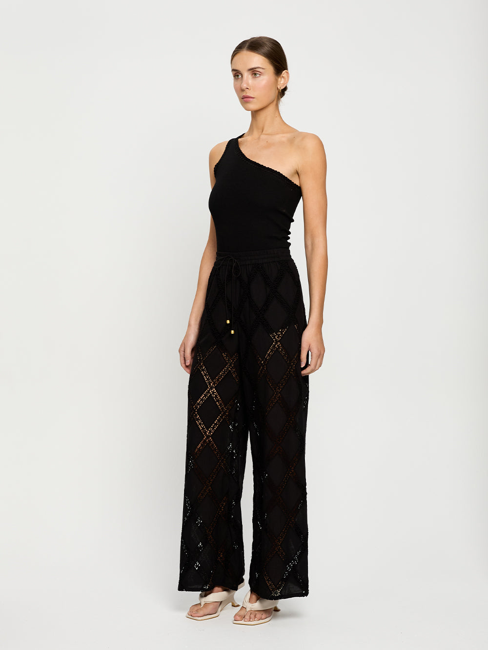 Izzy Pant