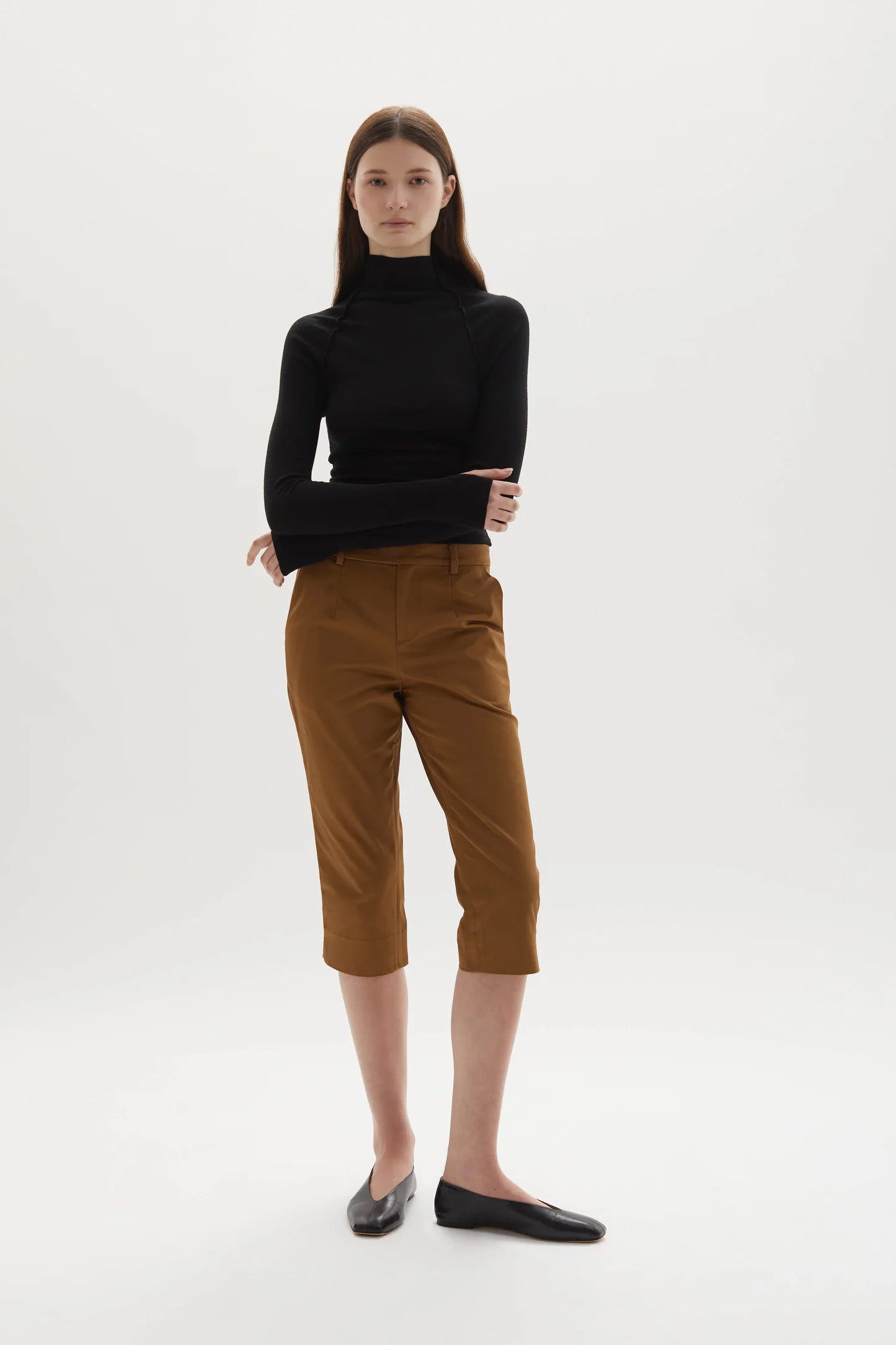 Sara Capri Olive