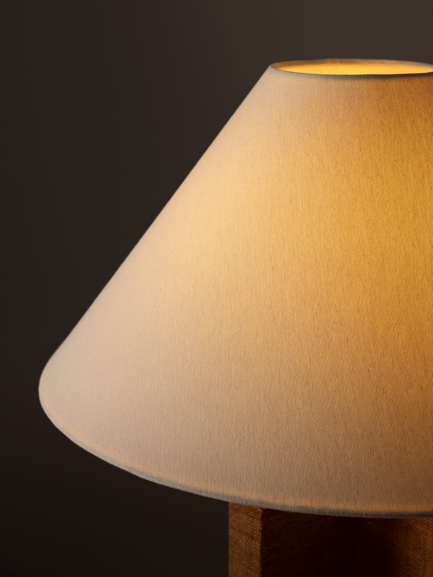 Marquis Table Lamp Pecan USA
