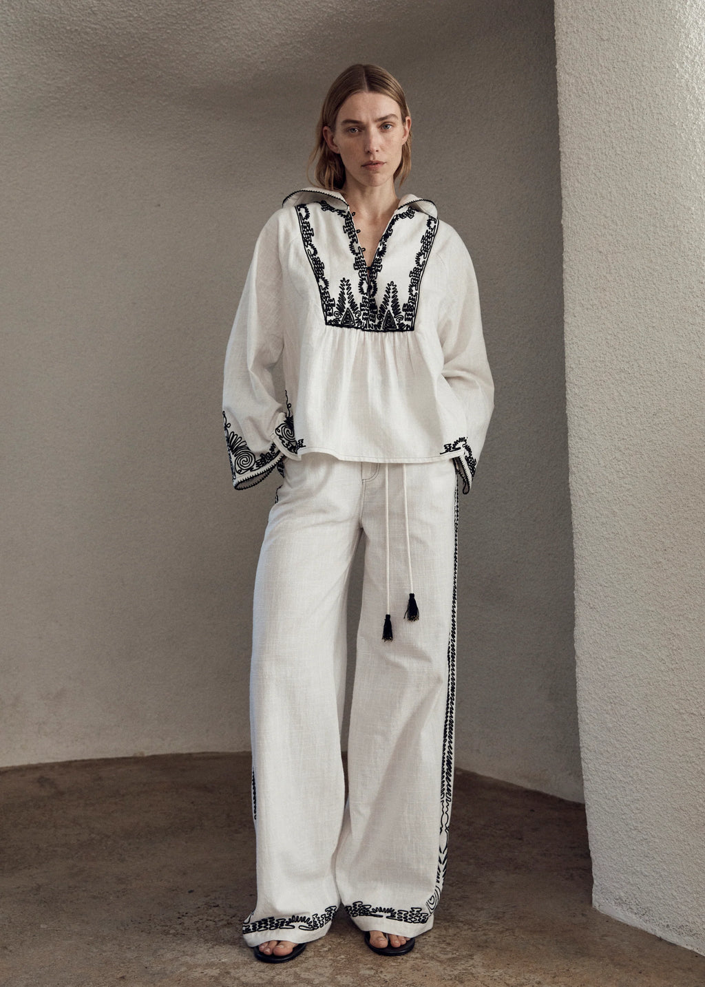 Odin Dori Embroidery Pants