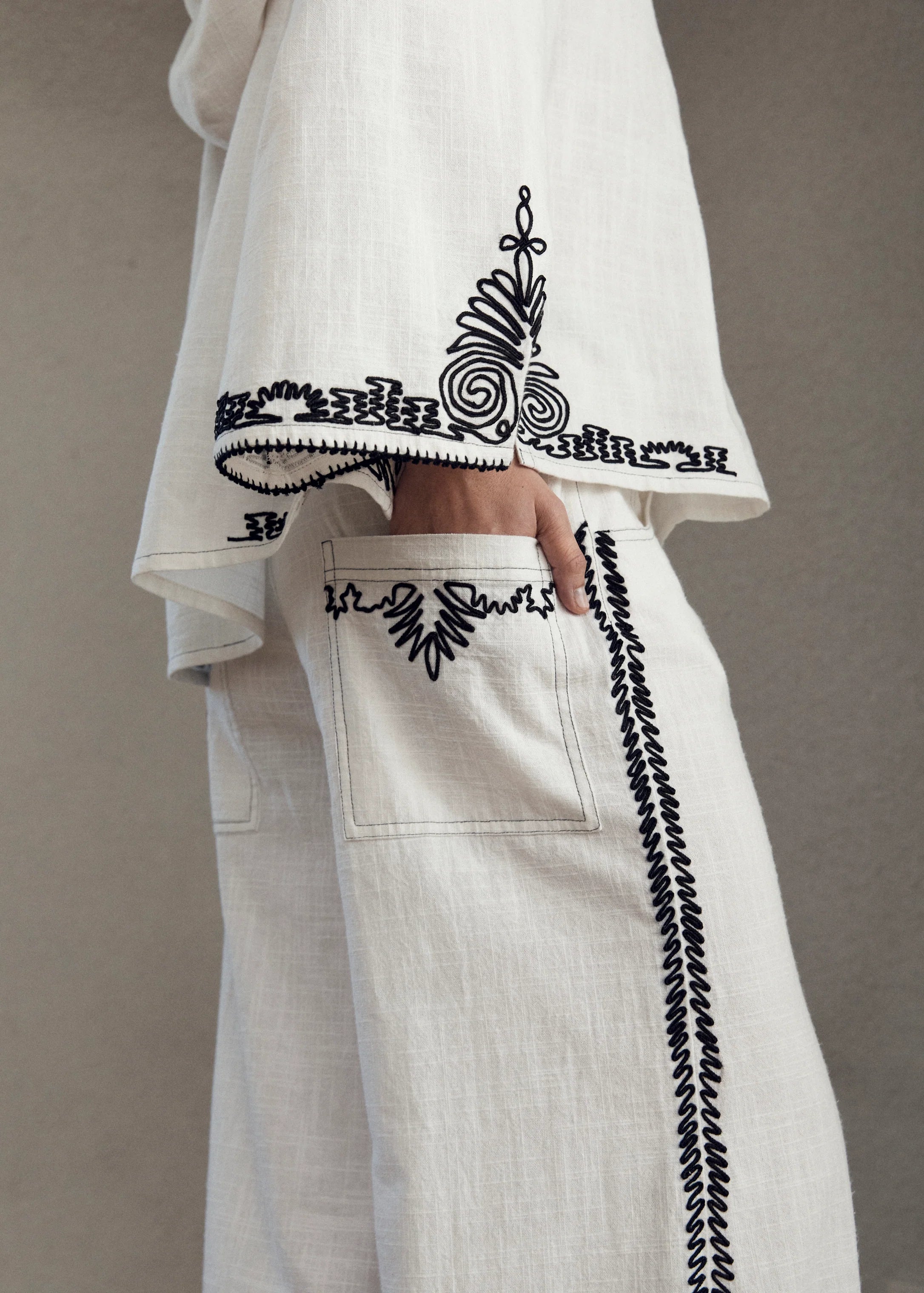 Odin Dori Embroidery Pants