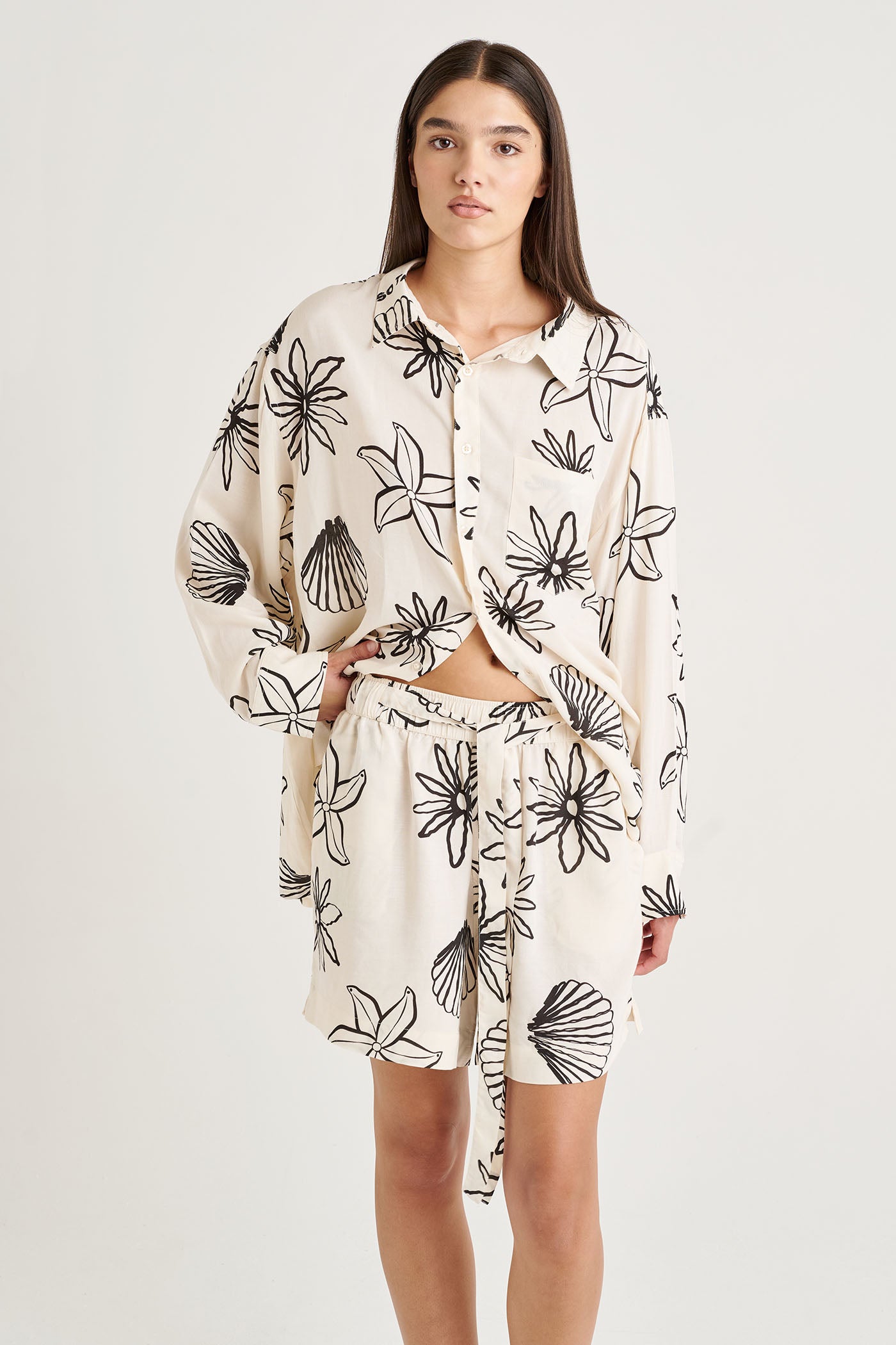 Sea Bloom Troppy Tie Shorts