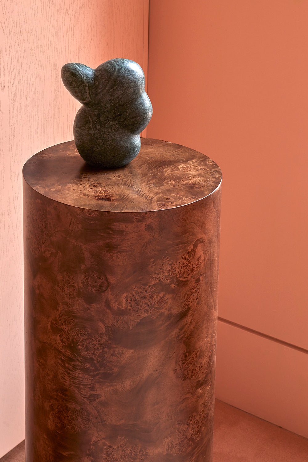 Vernier Plinth Tabac