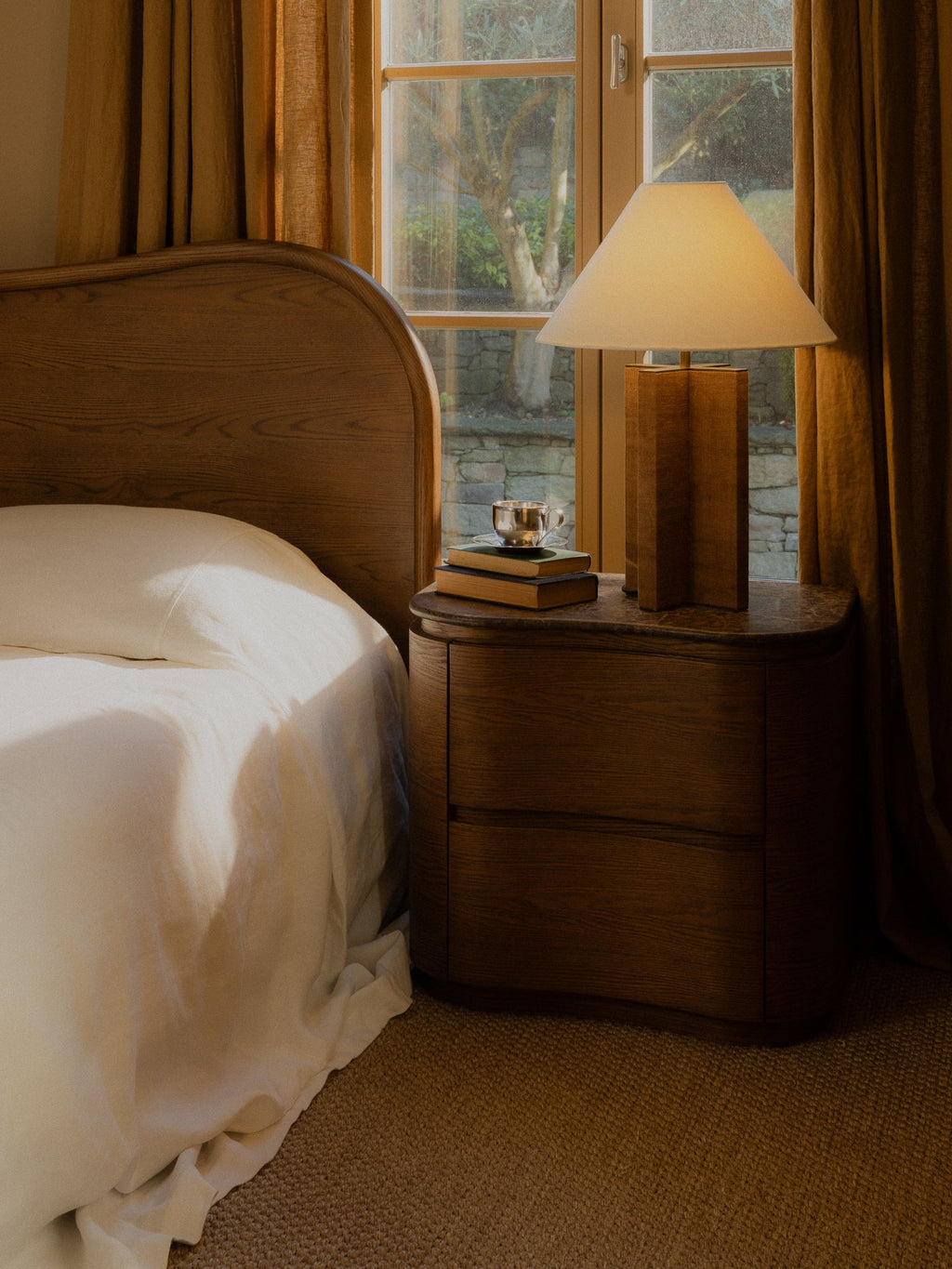 Remy Bedside Saddle