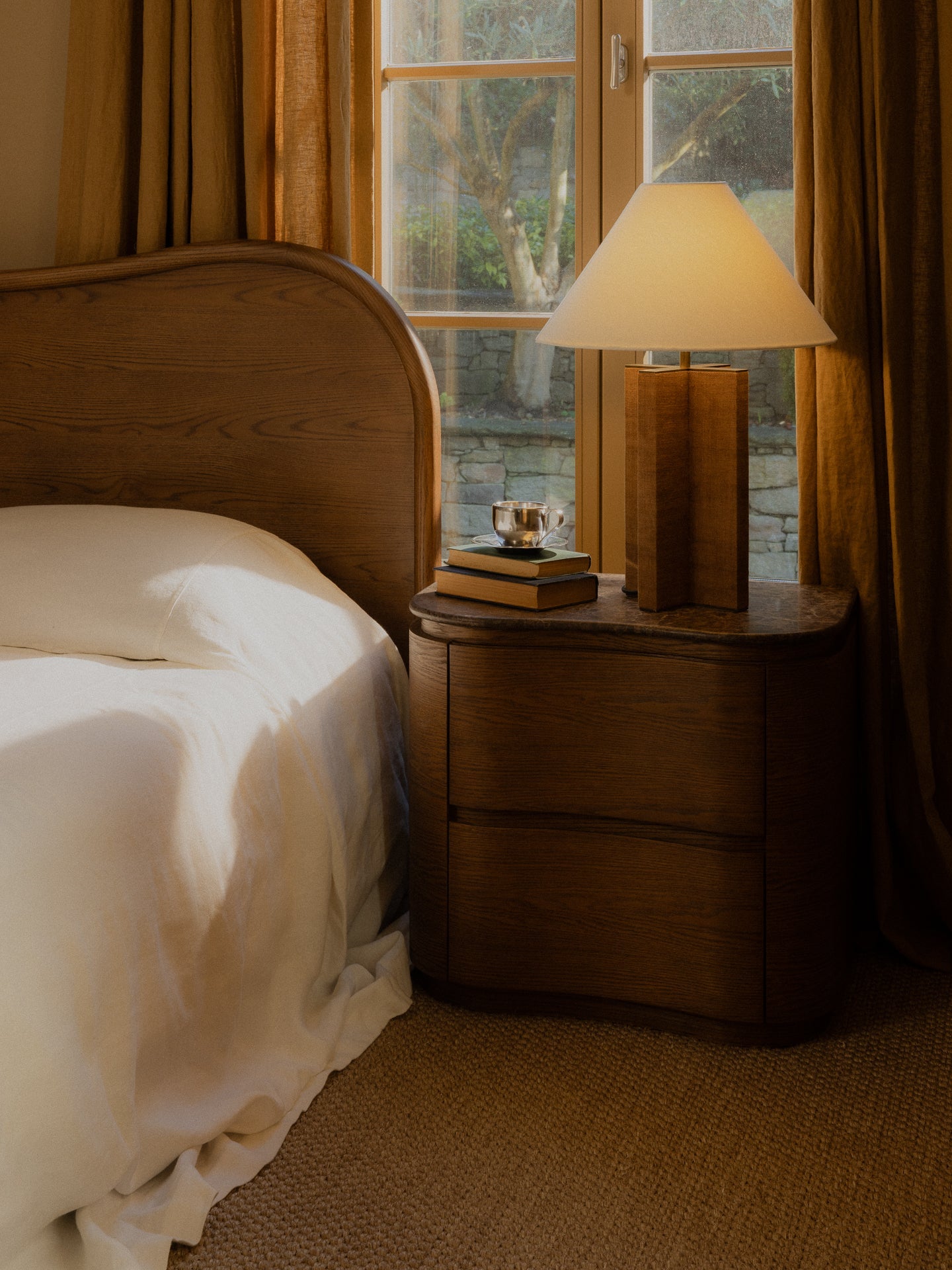Remy Bedside Saddle