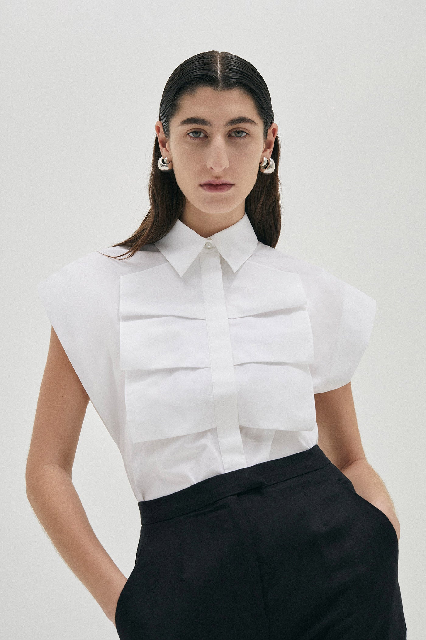 Sentimental Sleeveless Blouse White
