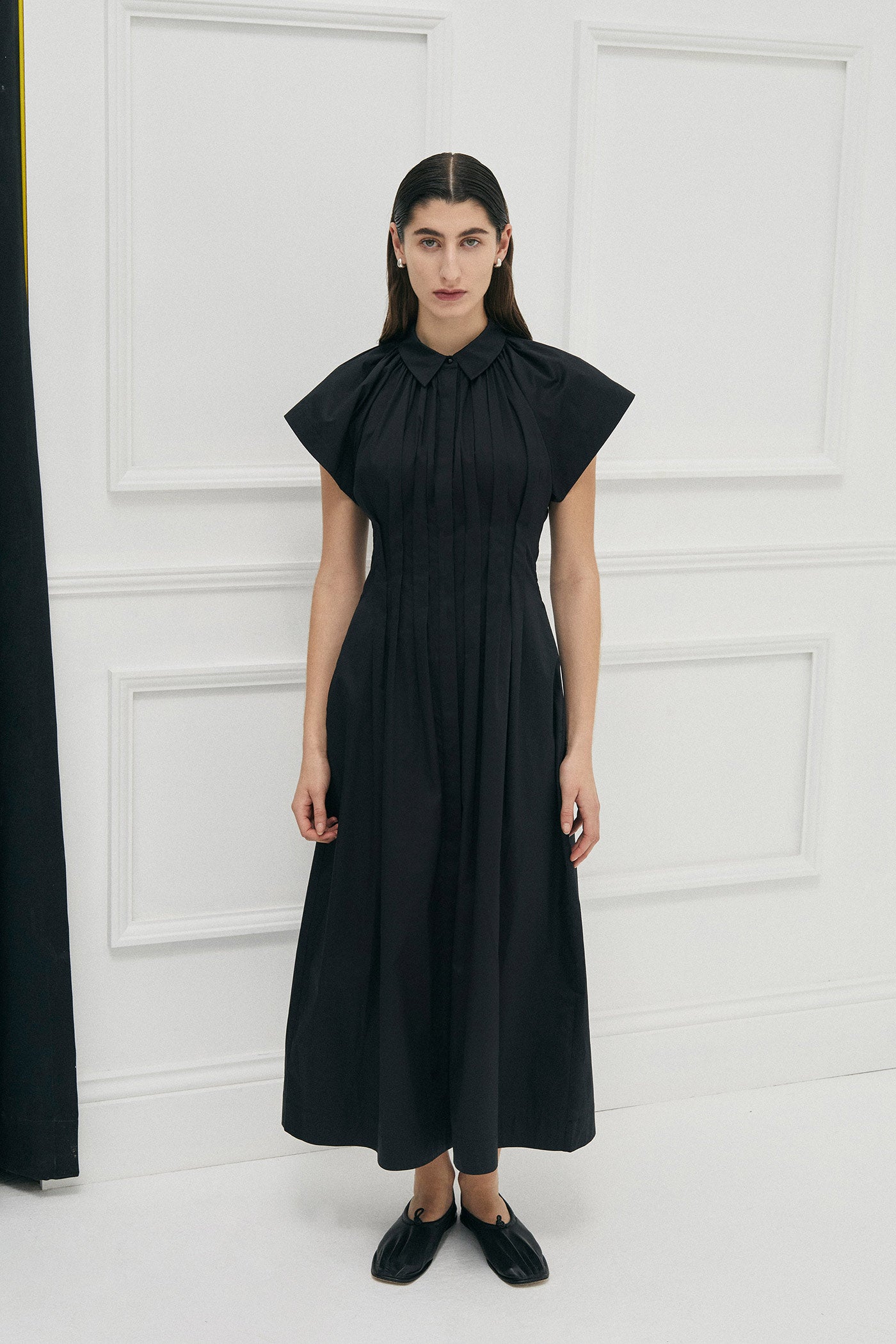Uncharted Pleated Shirt Dress Black