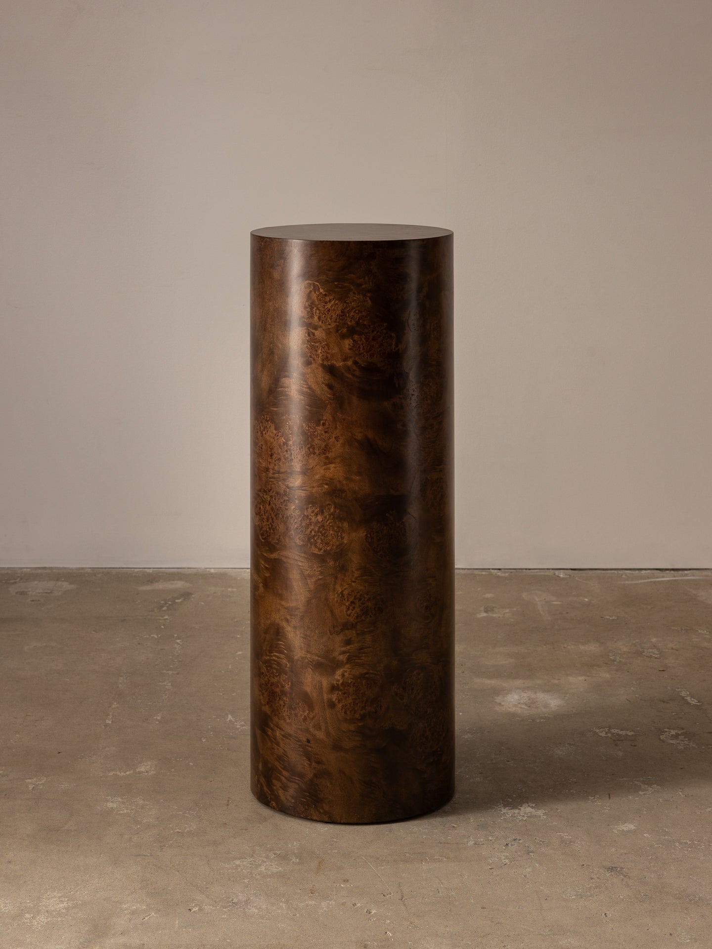 Vernier Plinth Tabac