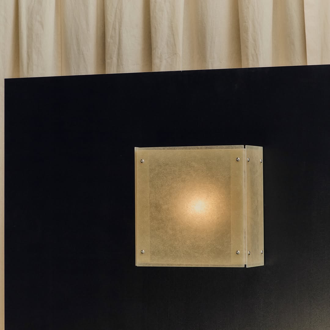 Layette Wall Light