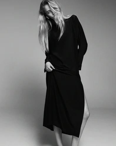 Keyhole Dress Black