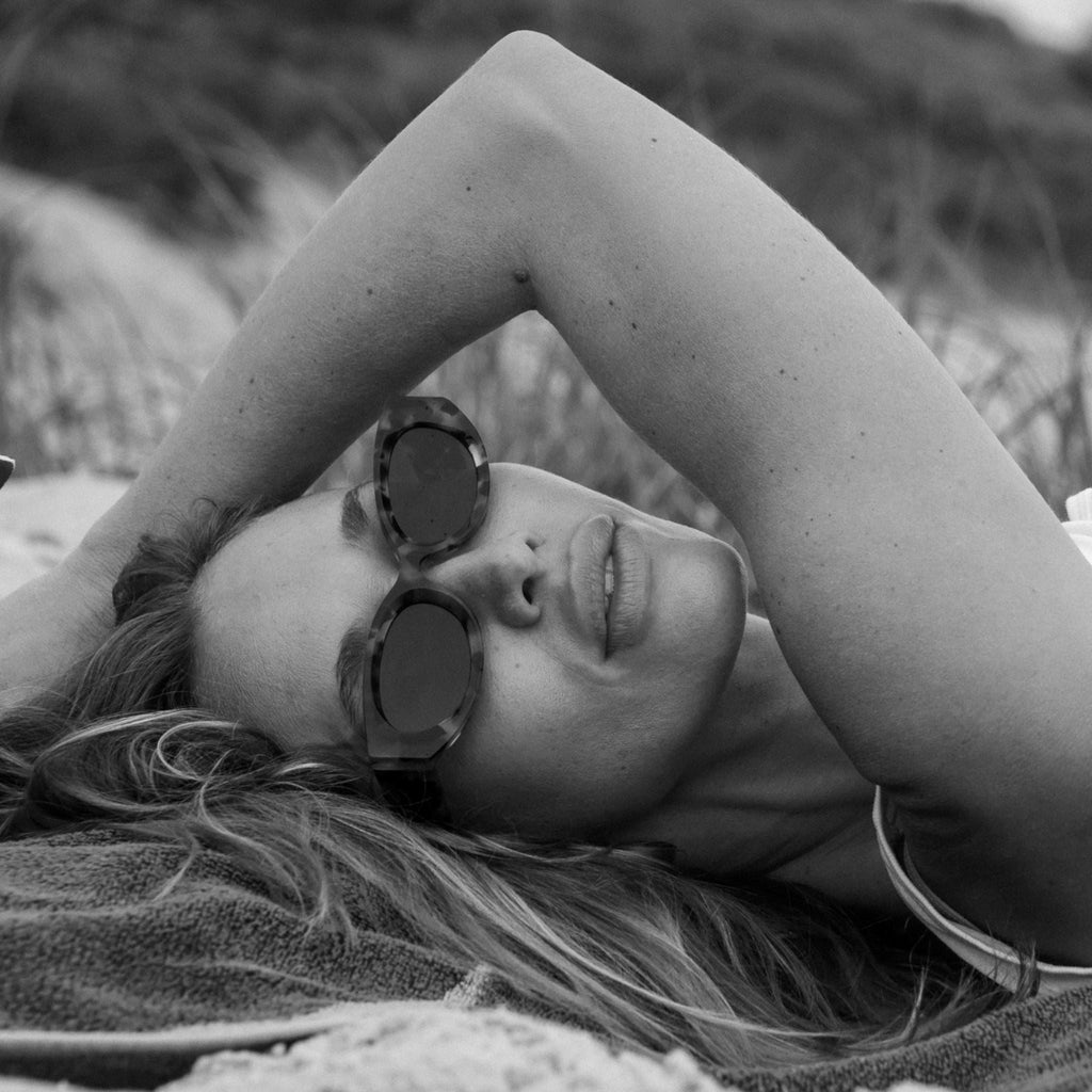 ORACLE Rich Gloss Tort | Amber Bio Lens