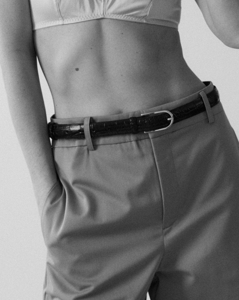 ESSĒN Black / Leather The Classic Belt - Black Croc