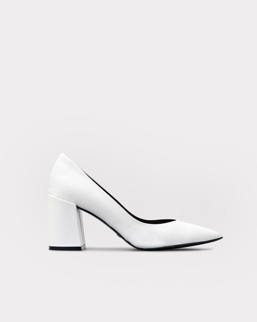 ESSĒN Heels The Perfect Pump - White