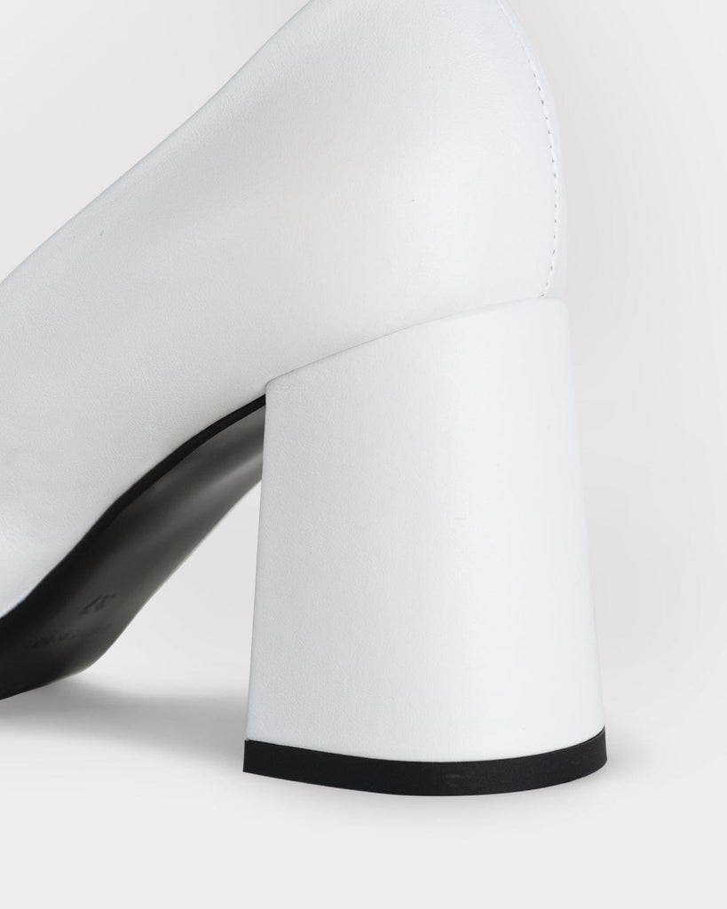 ESSĒN Heels The Perfect Pump - White