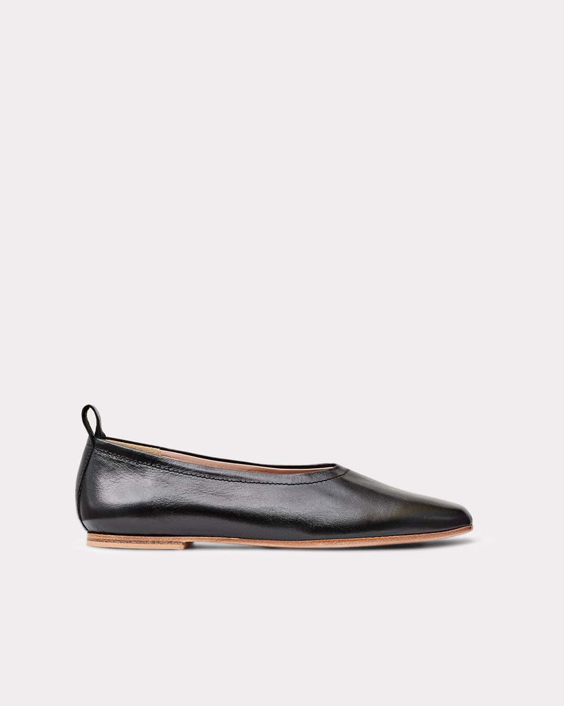 ESSĒN Shoes The Foundation Flat - Black
