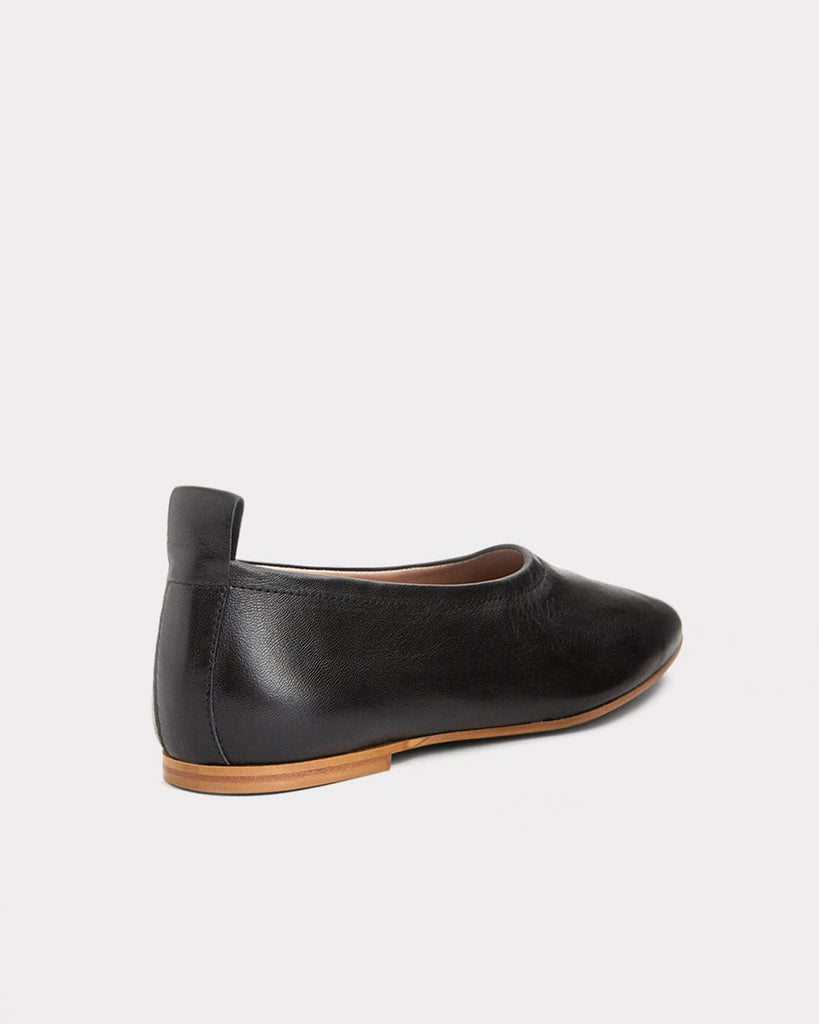 ESSĒN Shoes The Foundation Flat - Black