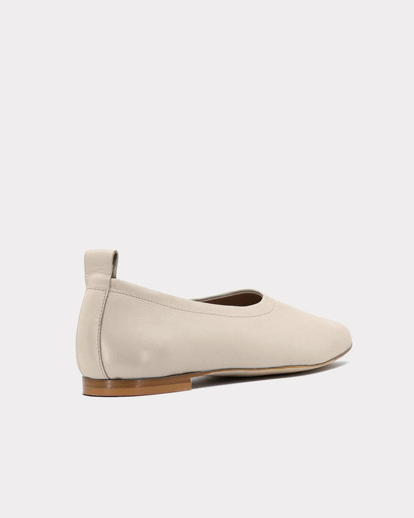 ESSĒN Shoes The Foundation Flat - Ivory