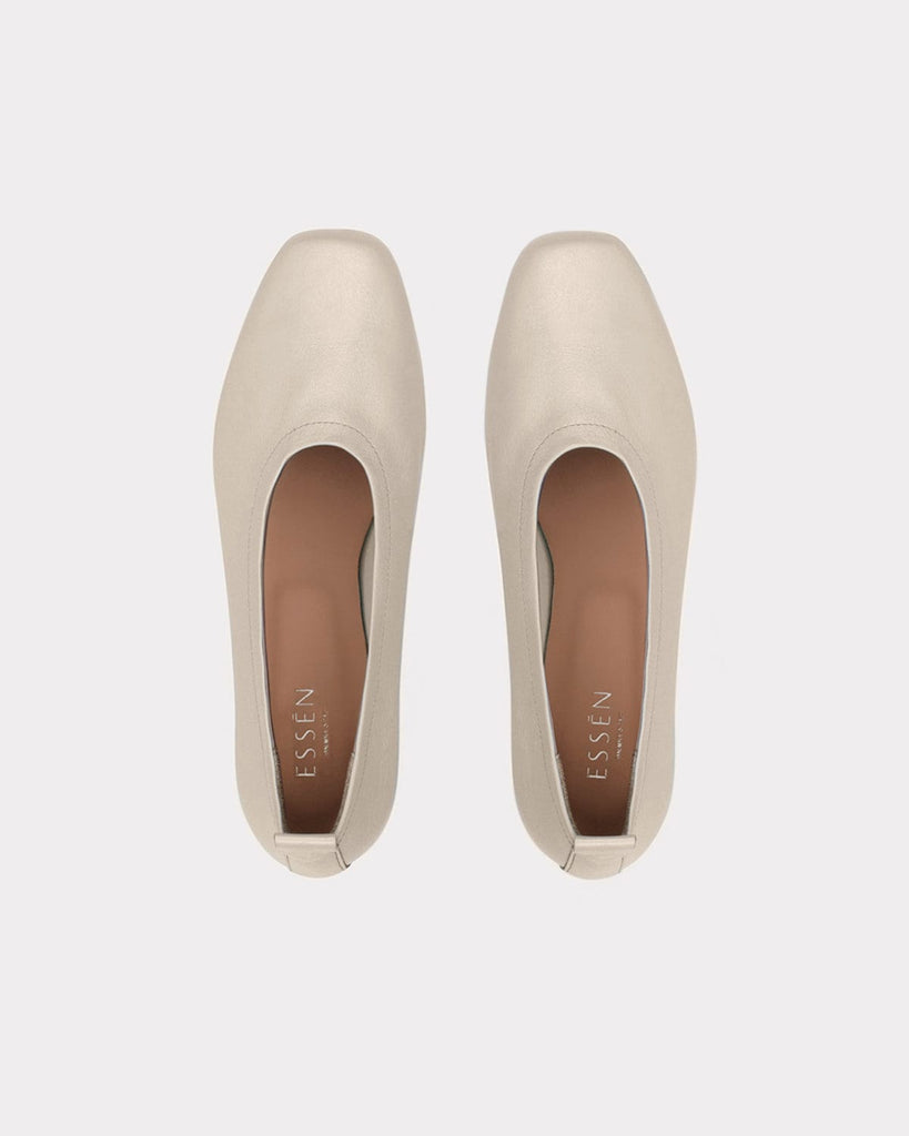 ESSĒN Shoes The Foundation Flat - Ivory