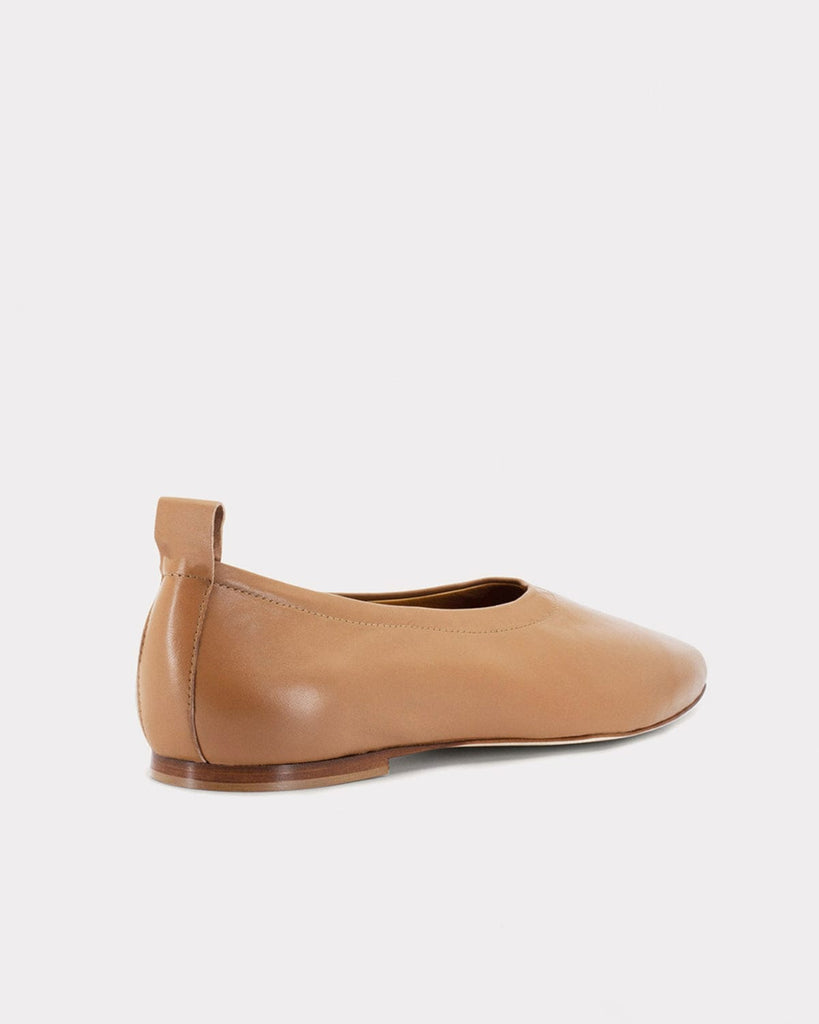 ESSĒN Shoes The Foundation Flat - Tan