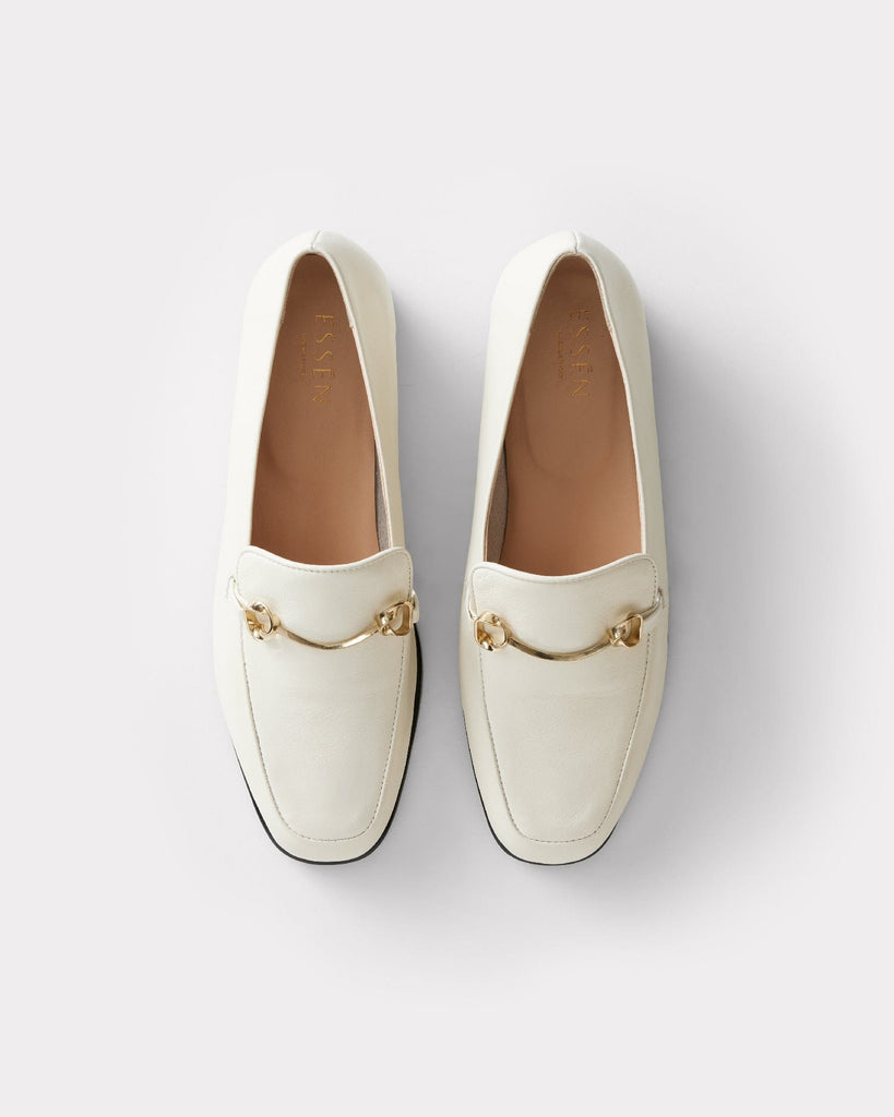 ESSĒN Shoes The Modern Moccasin - Butter with hardware