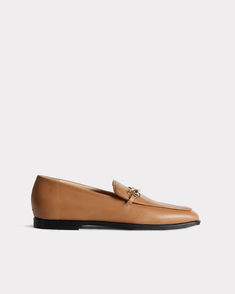 ESSĒN Shoes The Modern Moccasin - Tan with hardware