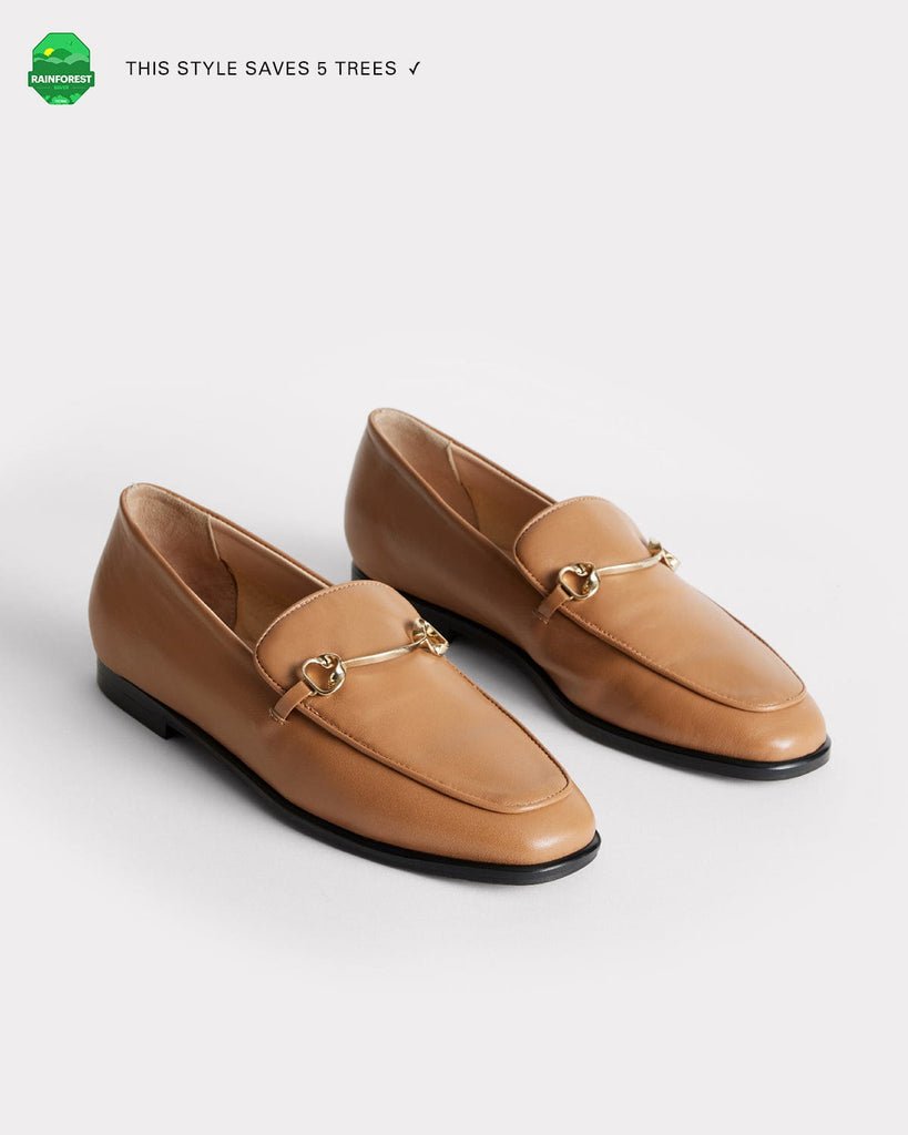 ESSĒN Shoes The Modern Moccasin - Tan with hardware