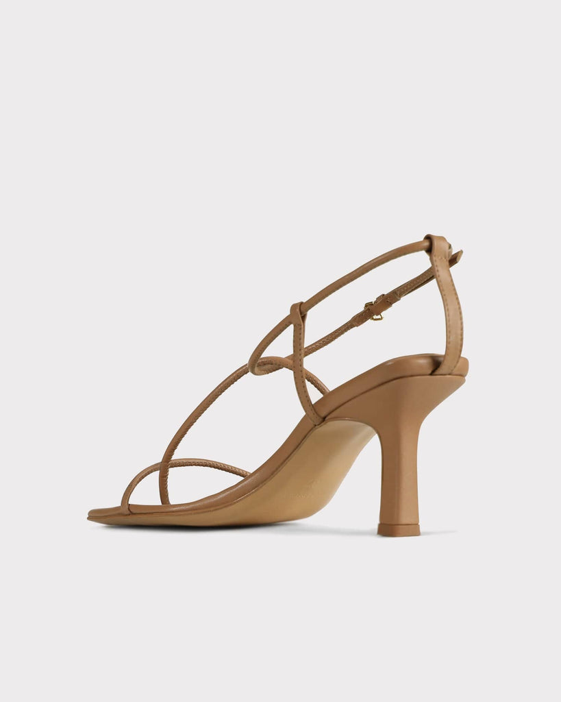 ESSĒN The Strappy Sandal - Almond