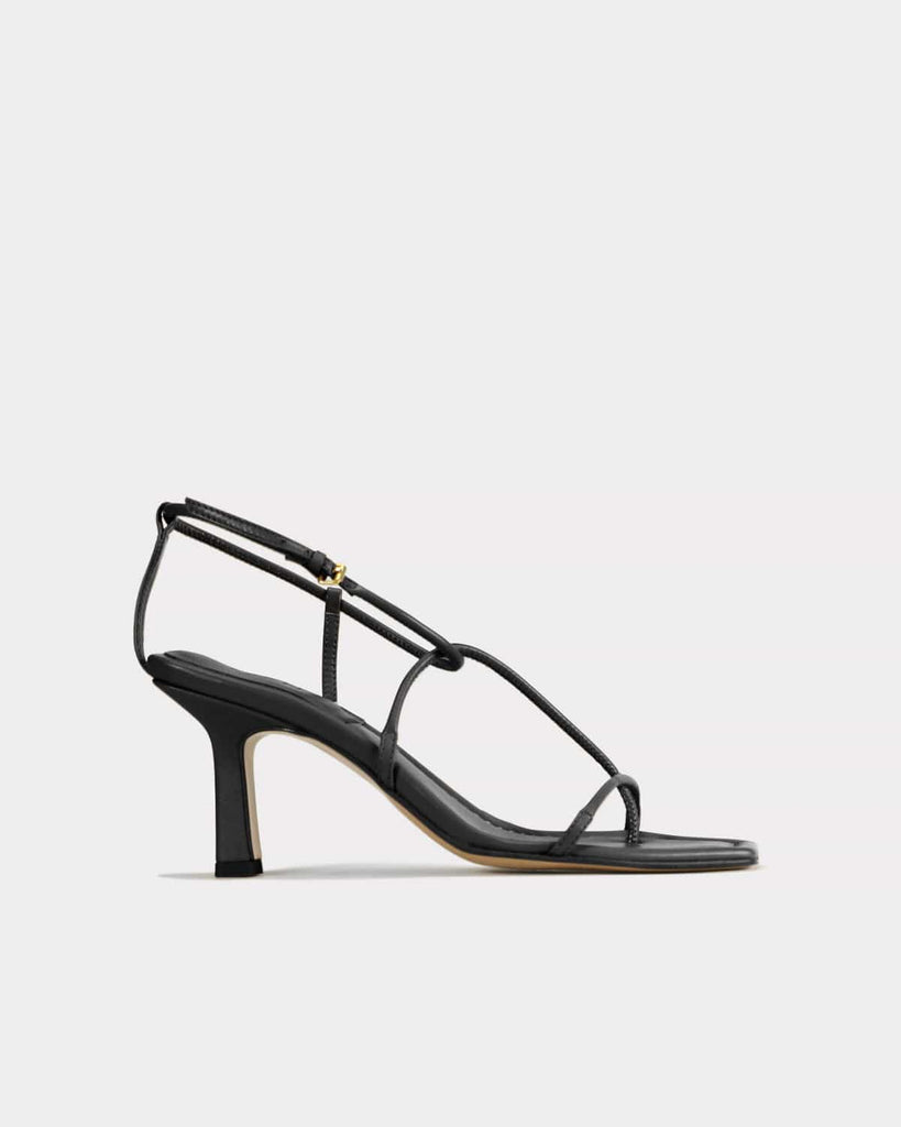 ESSĒN The Strappy Sandal - Black